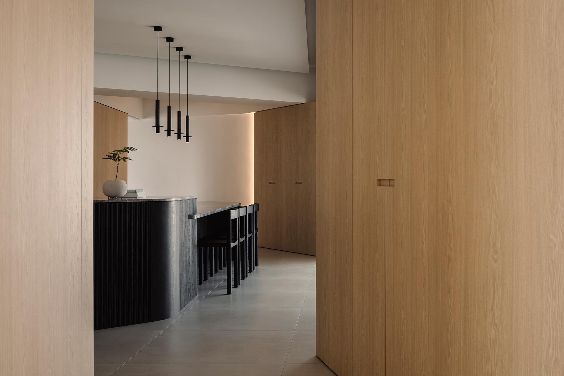 932 Designs Balmoral Tower 10